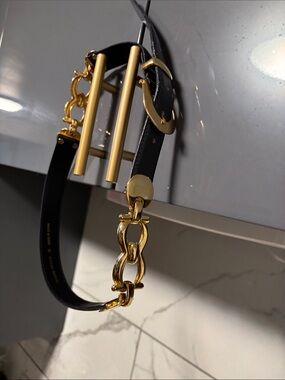 Louis Vuitton Black Leather Belt with Gold Chain Accents - comes with some rubs